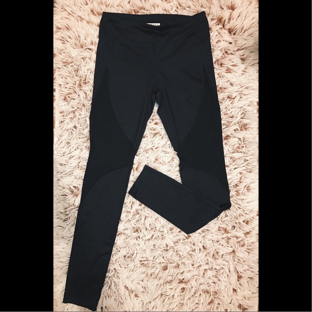 Forever 21 Active Mesh-Paneled Leggings