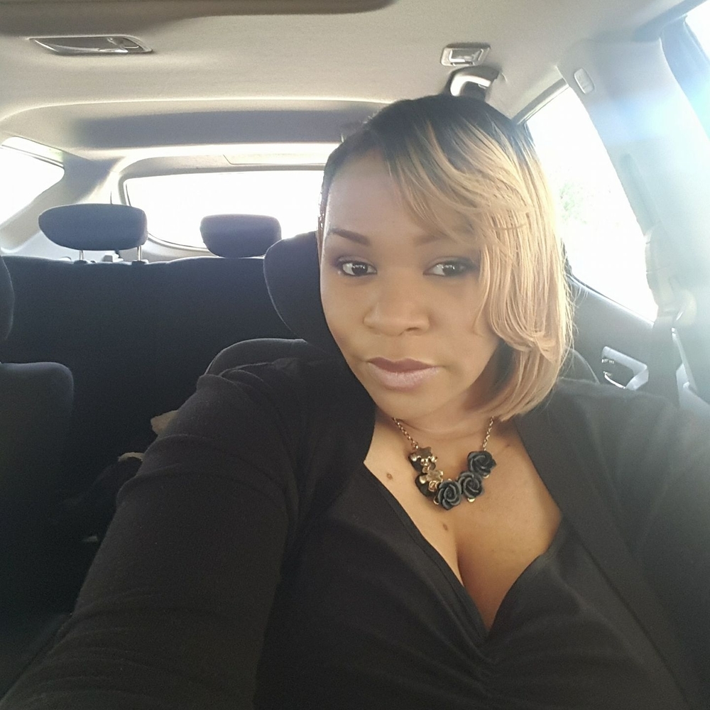 Meet your Posher, Demetris
