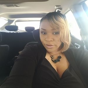 Meet your Posher, Demetris