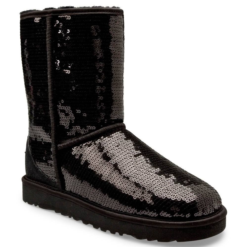 UGG Australia Short BLK Sequence Boot