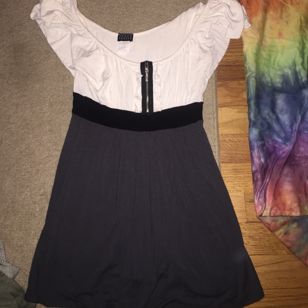 Beautiful Joyce sleslie black and white