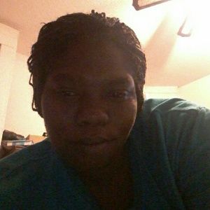 Meet your Posher, Leeanna