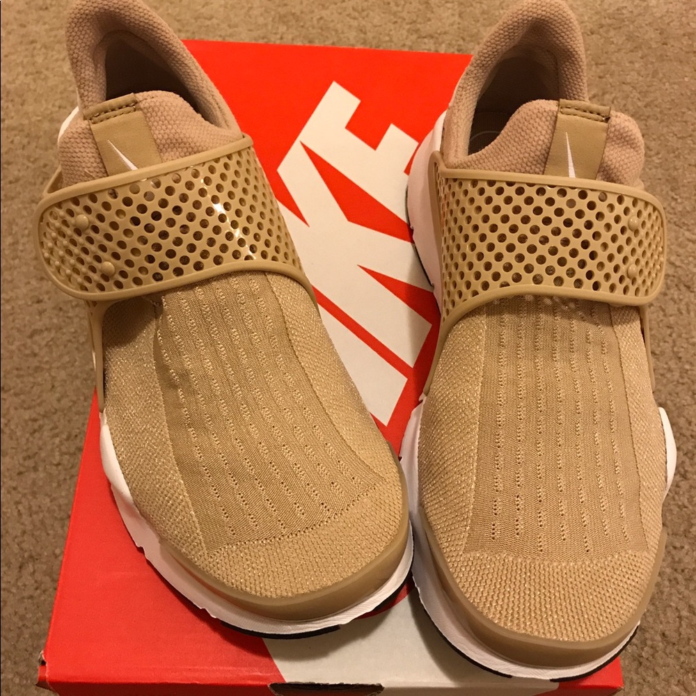 Reserved New Nike Sock Dart