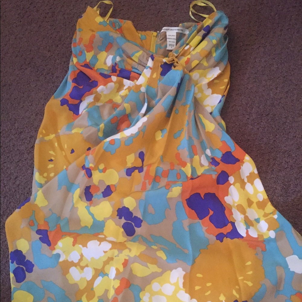 Diane Von Furstenberg Multi Color 100% Silk Dress