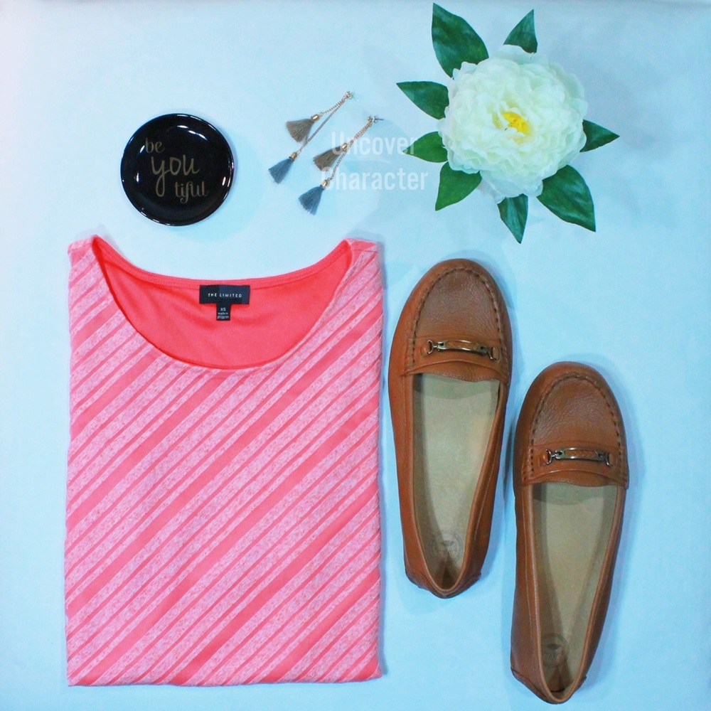 💋🌼💋| NWOT | Limited Layers Blouse