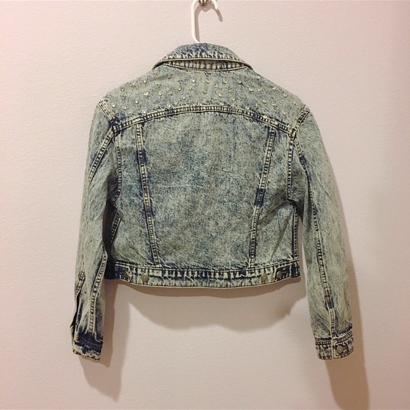Urban Outfitters studs washed denim jean jacket - Picture 3 of 5