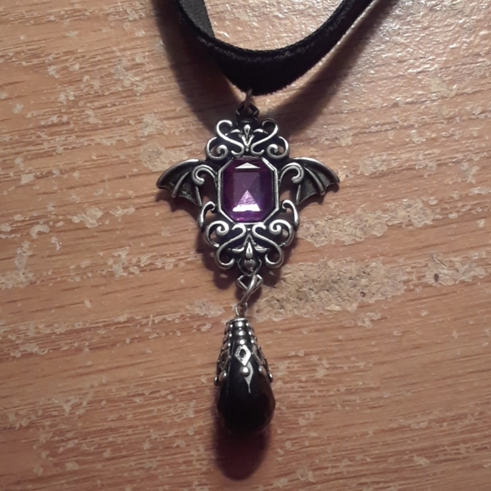 Purple stone velour choker
