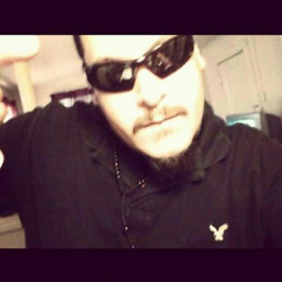 Meet your Posher, Mark - Picture 2 of 3