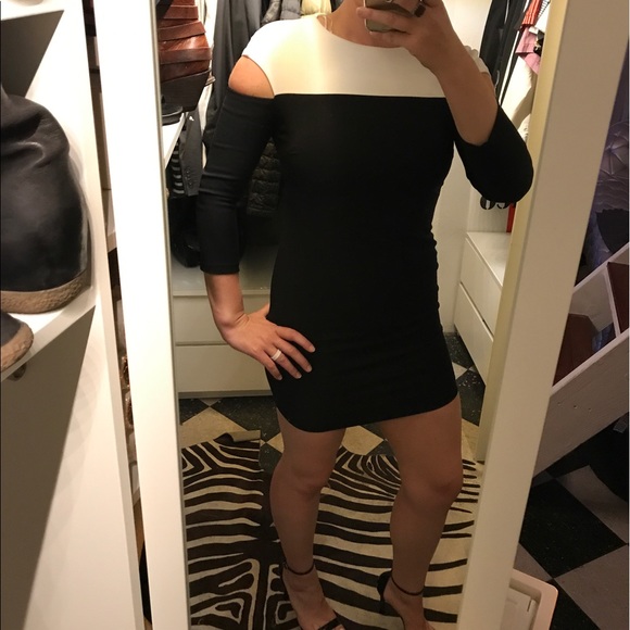 *Sold* Zara cold shoulder white/black dress. NWOT - Picture 4 of 7