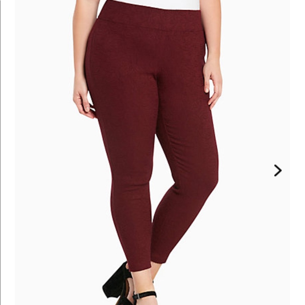 NWT TORRID Pixie Pant Burgundy Brocade Print Ponte