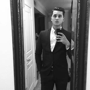 Meet your Posher, Alan