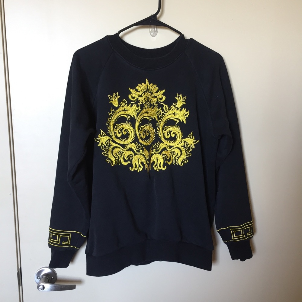 unif sweatshirt
