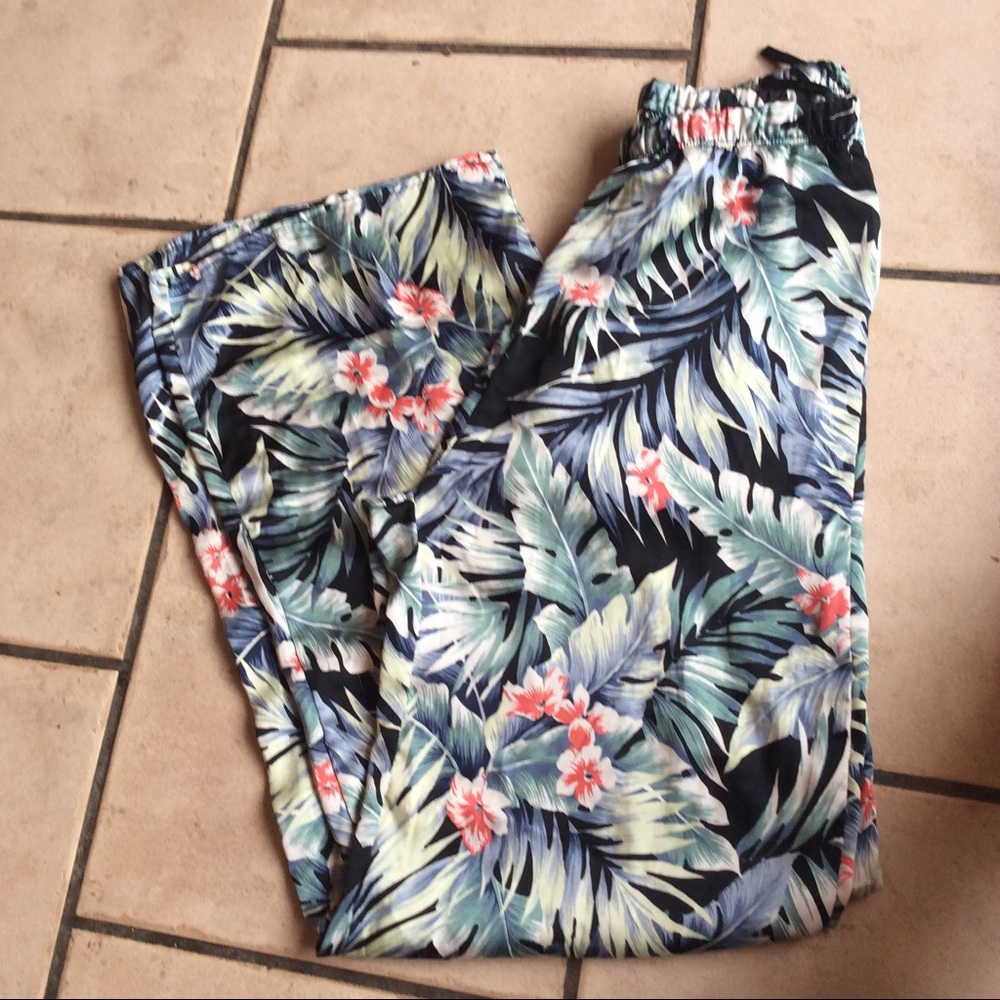 Fresh silky summer leaf print pants