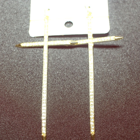 Cross Gold/Diamond Earrings - Picture 3 of 4