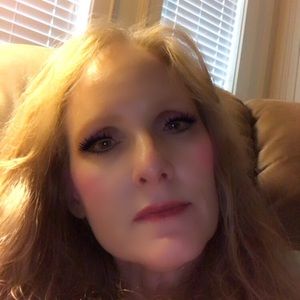 Meet your Posher, Debra