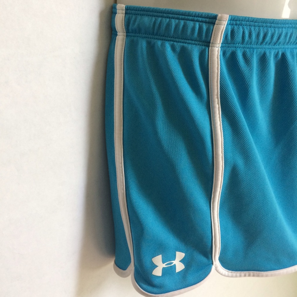 Under Armour aqua shorts - Picture 2 of 4