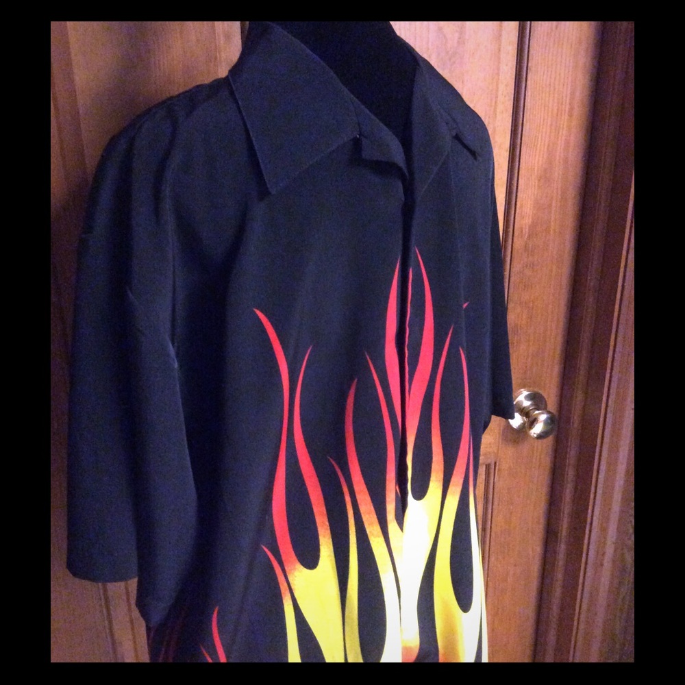 Amplify short sleeve, button up