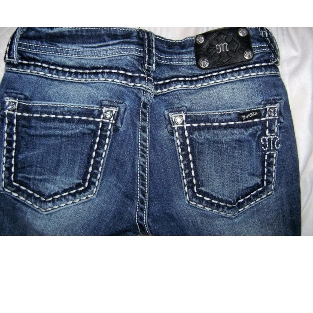 Miss Me boyfriend Capri cropped jeans