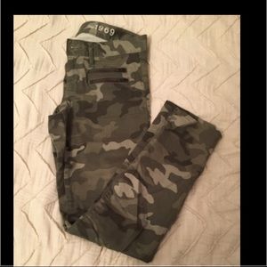 Gap Camo skinny jeans