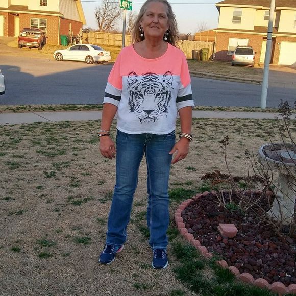 Meet your Posher, Janet - Picture 1 of 1