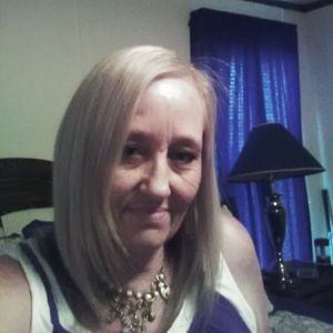 Meet your Posher, Gloria