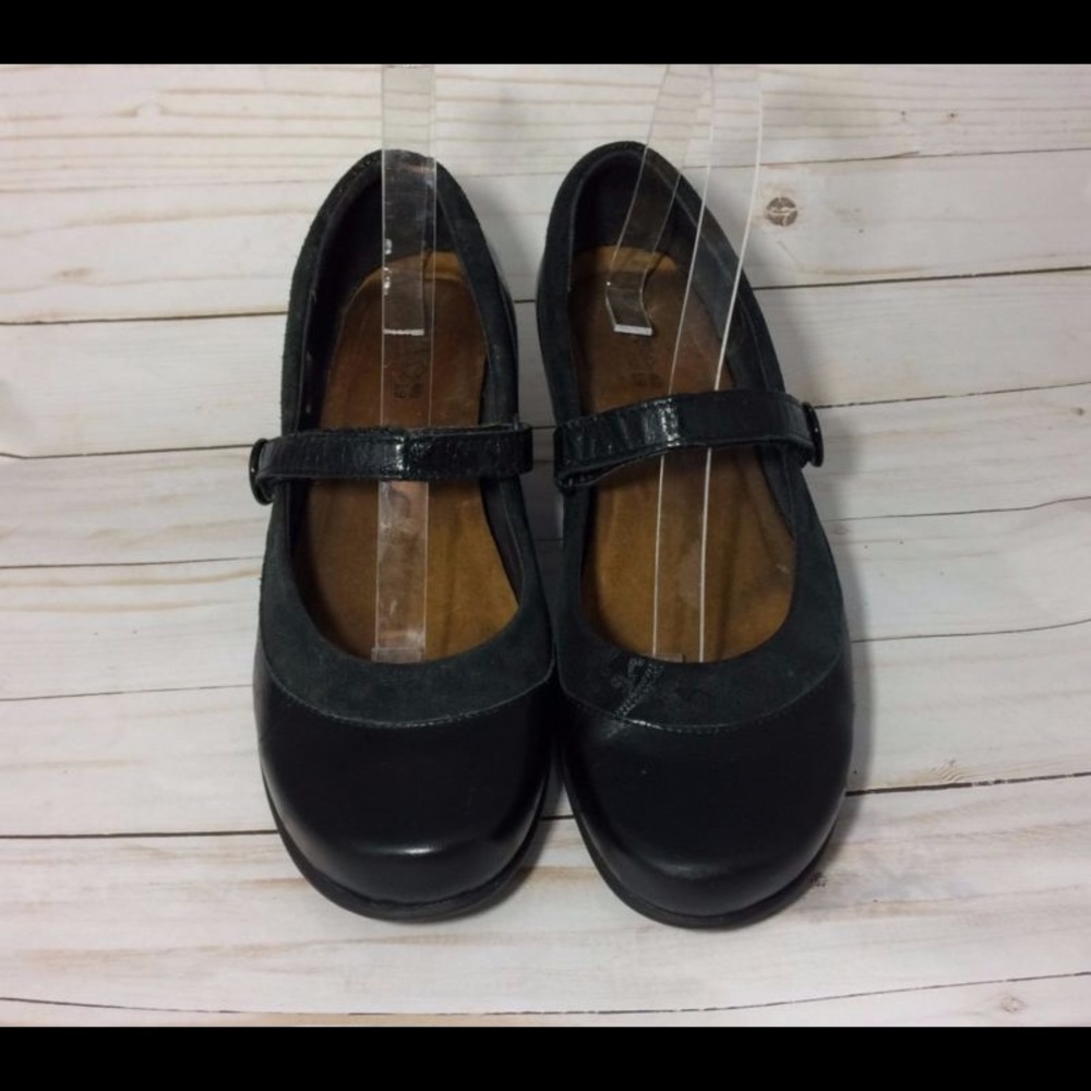 Naot Footwear Black Gloss Leather Mary Jane Heels
