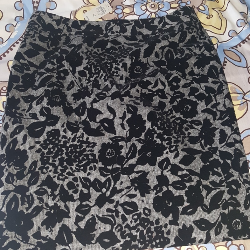 Columbus Wknd Sale! NWT Pencil Skirt