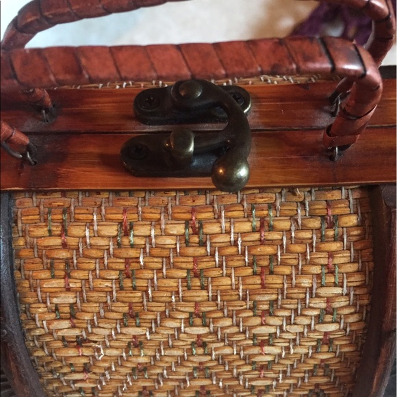 Wood box purse - Picture 3 of 4