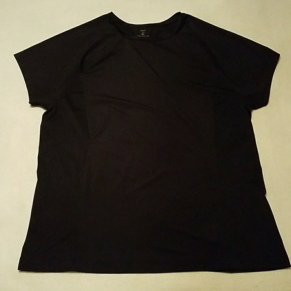 EUC Old Navy Active t-shirt