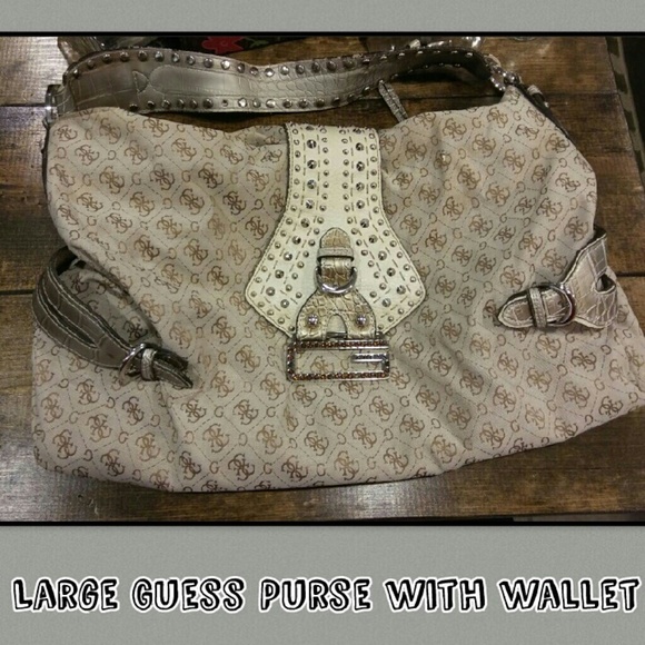 Guess Purse & wallet in a Pewter/Gold Color - Picture 6 of 7