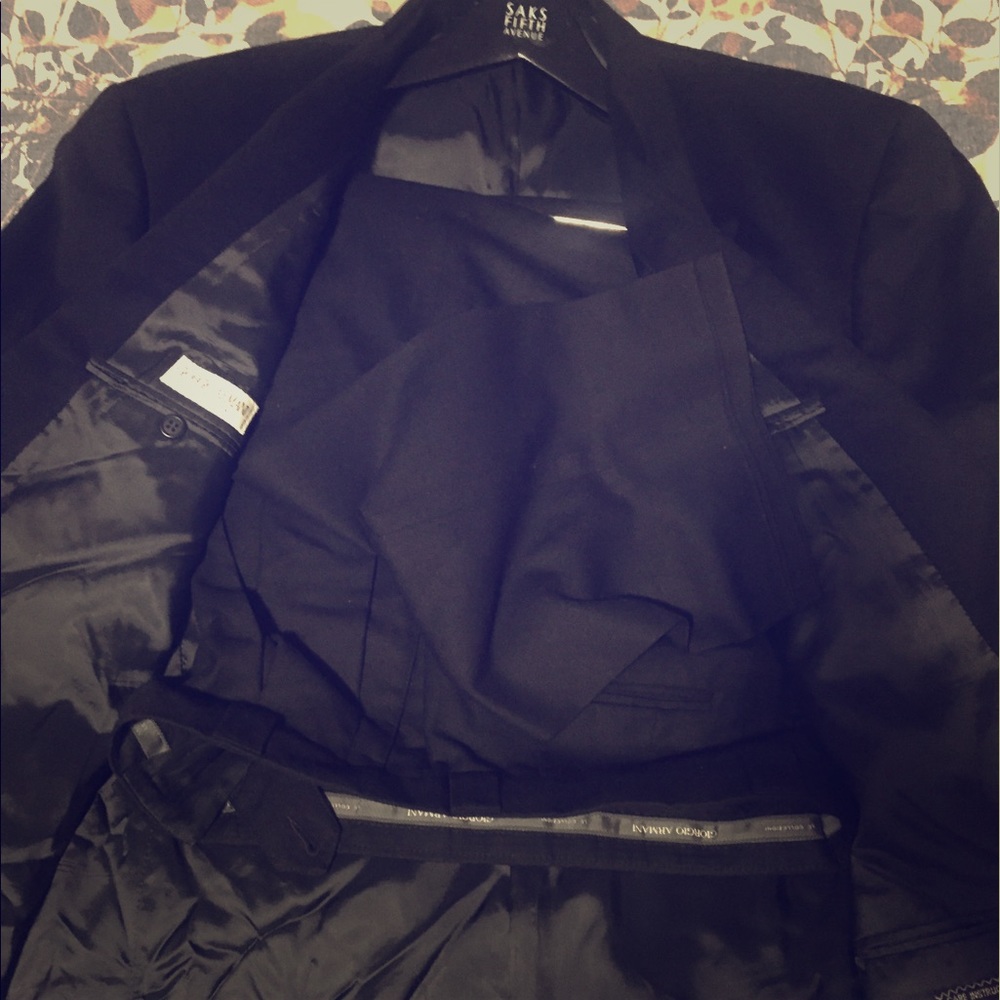 Giorgio Armani Le Collezioni black suit