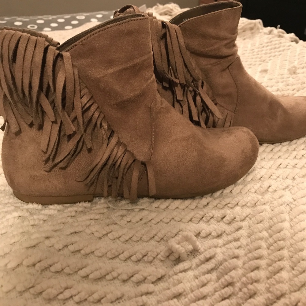 Gently worn MiA ankle fringe booties