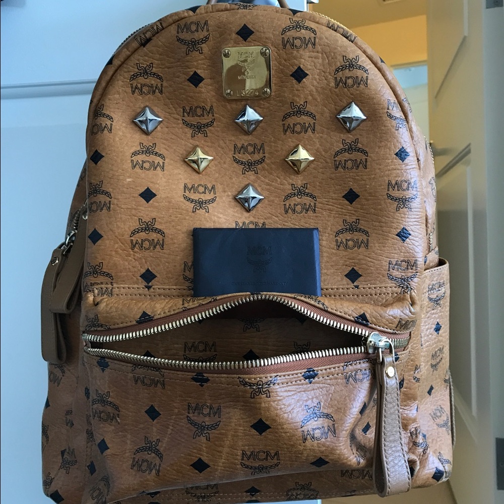 SOLD🎒Medium COGNAC MCM BACKPACK
