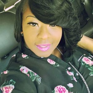 Meet your Posher, Latanya