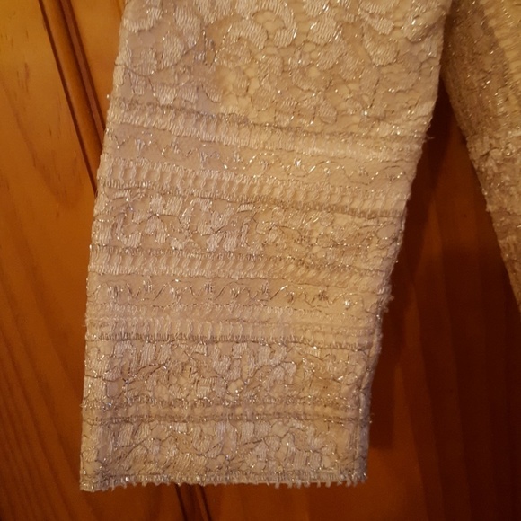 Gorgeously stunning off white gown - Picture 4 of 6