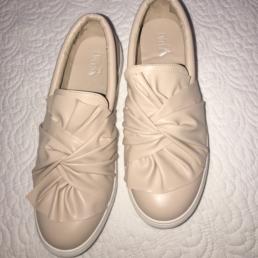 Beige nude Cute flats