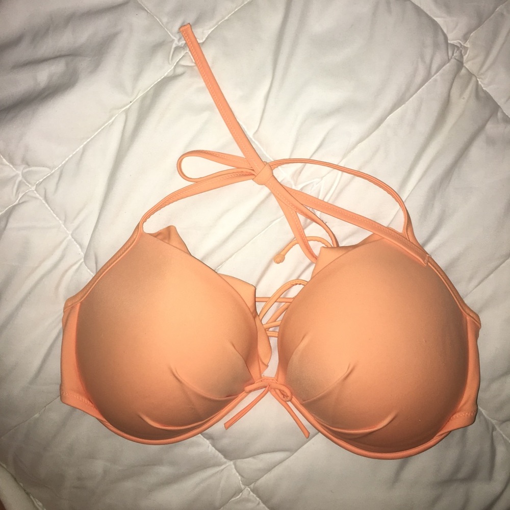 VS Bombshell Swimsuit Top