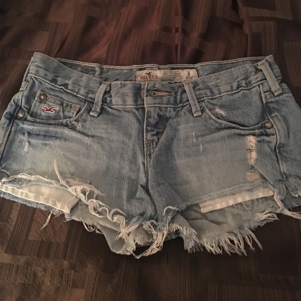 Hollister torn shorts