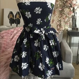Hollister Summer floral Dress