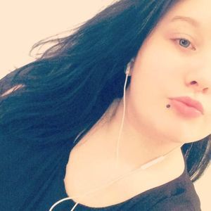 Meet your Posher, Sabrina