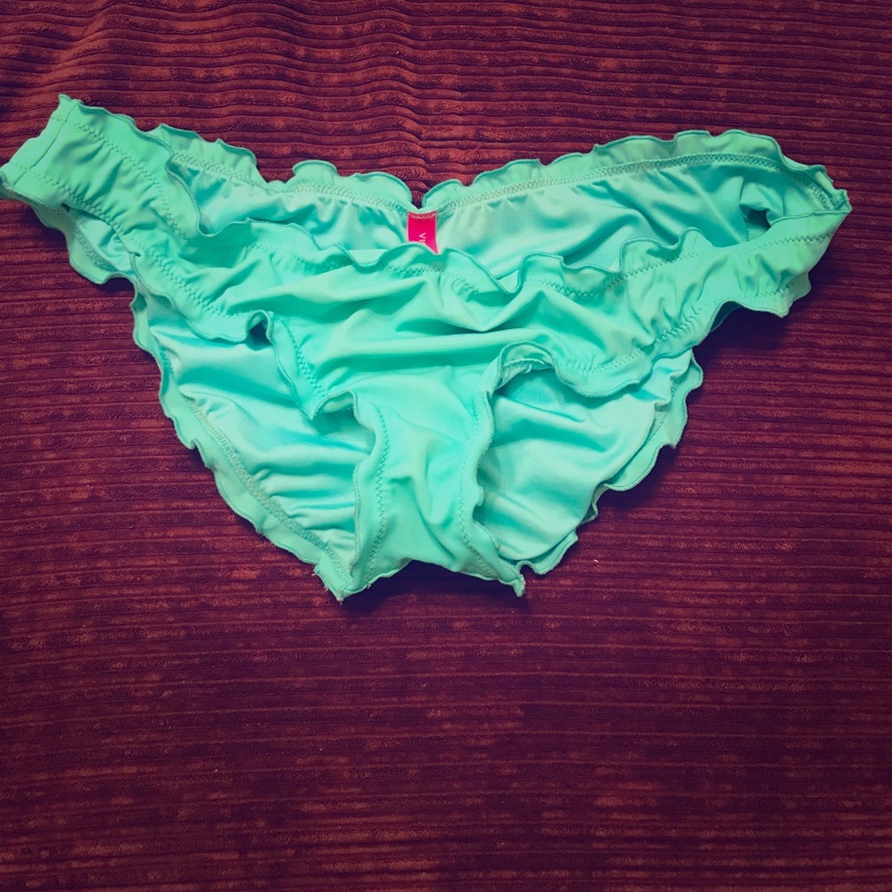TEAL VS SWIM BOTTOMS
