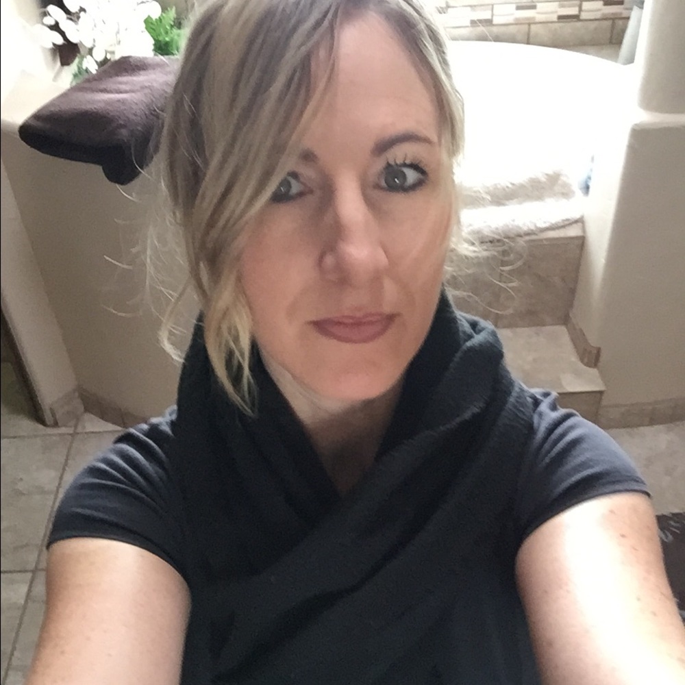 Meet your Posher, Lisa