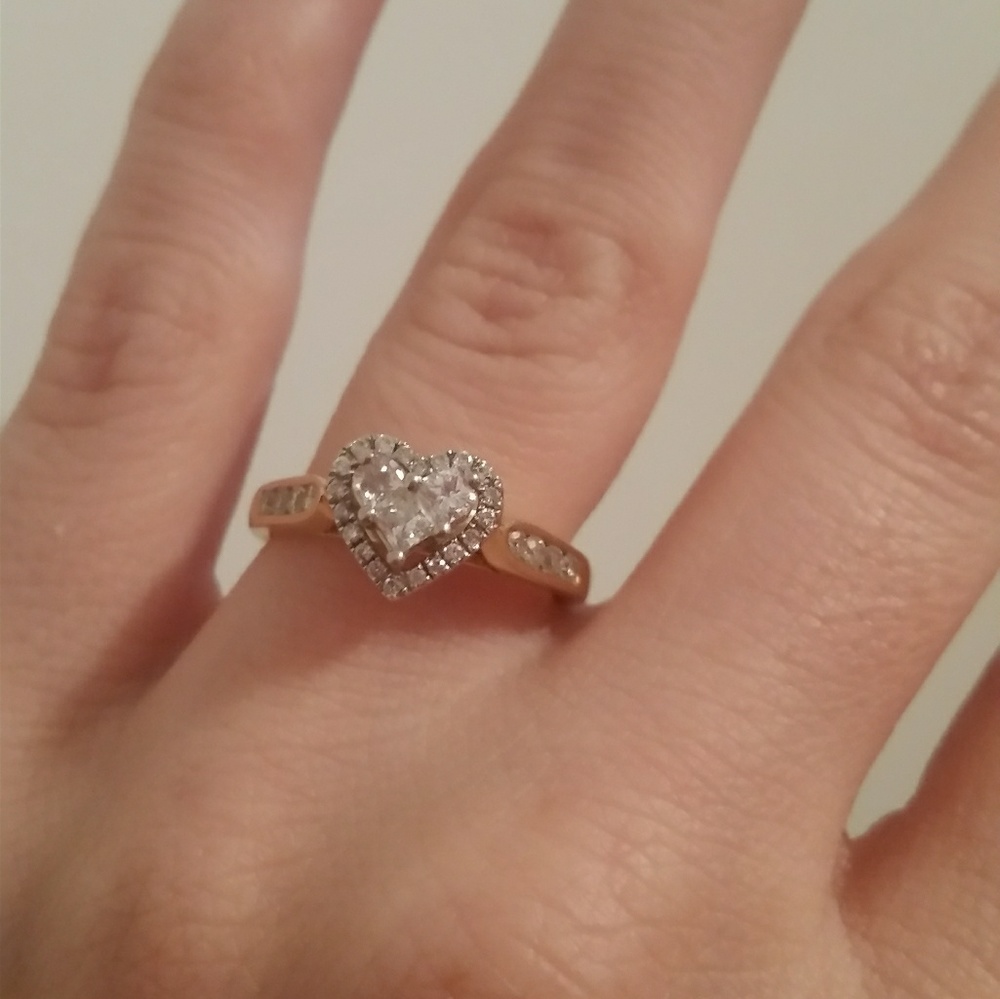 Heart - Shaped Diamond Engagement Set w guy band