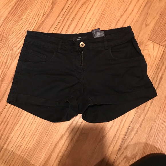 H&M shorts - Picture 1 of 3