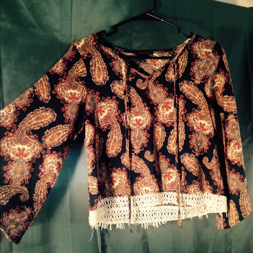 Bohemian style long sleeve flowy crop top