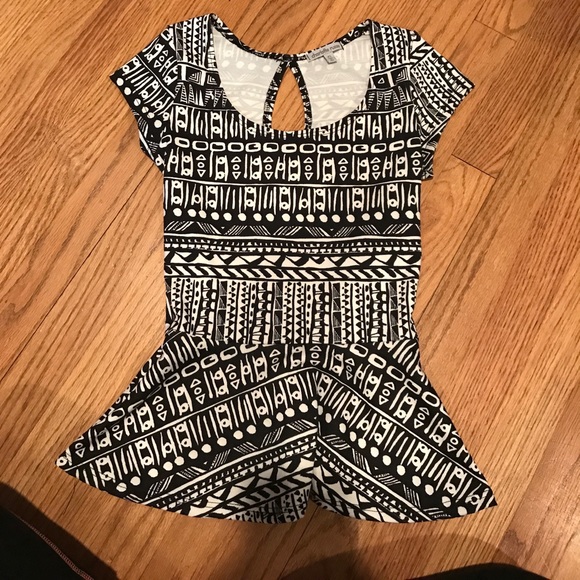 Charlotte Russe top - Picture 1 of 2