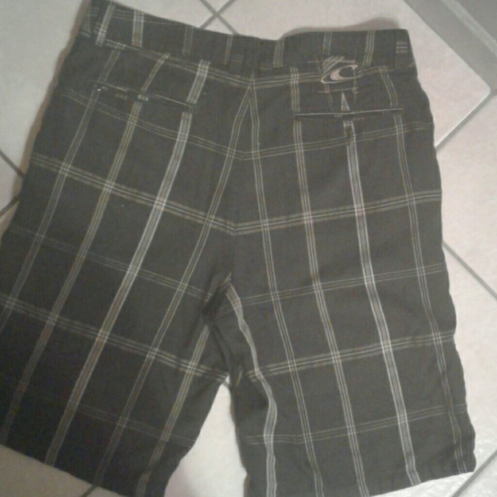 Oneil Shorts - Picture 3 of 3