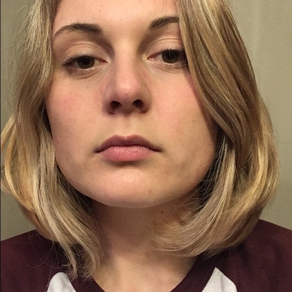 Meet your Posher, Sarah - Picture 1 of 1