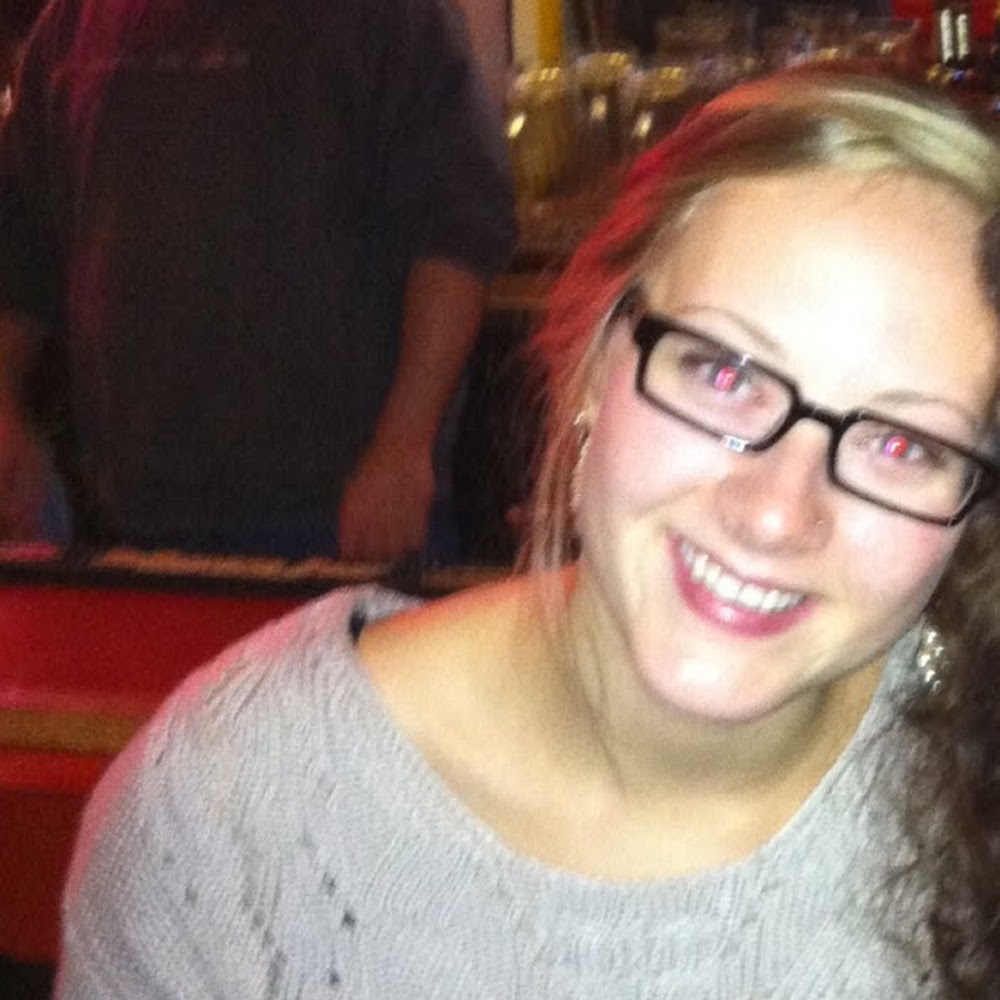 Meet your Posher, Carolyn