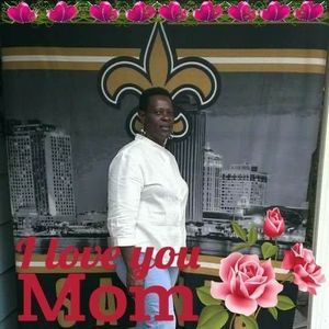 Meet your Posher, Dee